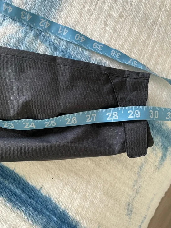 The North Face Gray Dot Print Hooded Rain Shell Jacket - Picture 17 of 17